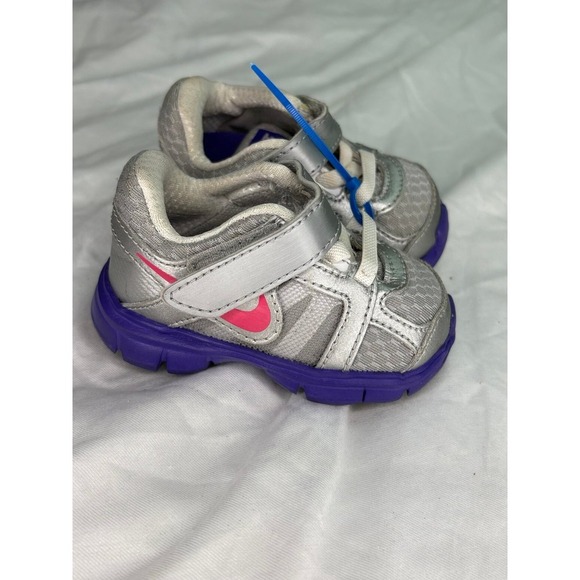 Baby 3c Nike purple shoes - Picture 2 of 8